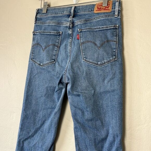 Levi’s 724 High Rise Straight Crop Jeans - Picture 8 of 10